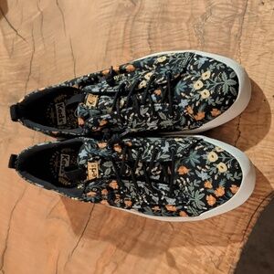 Keds Kickback Rifle Paper Co. Lottie slip on women’s sneakers. LIKE NEW